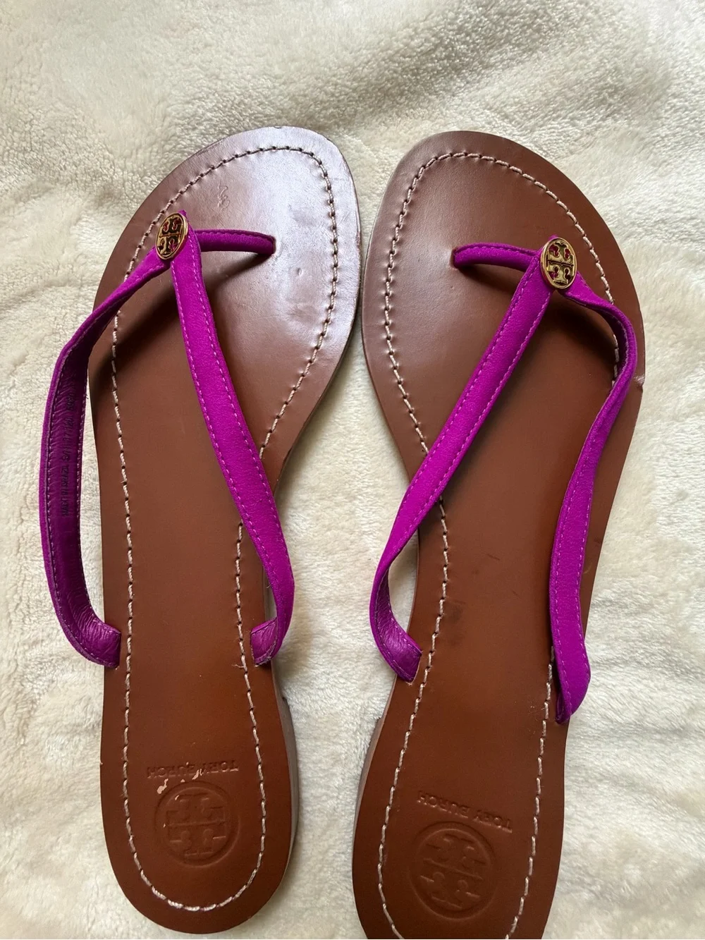 Tory Burch Magenta Leather Flip Flop Sandals with Gold Logo